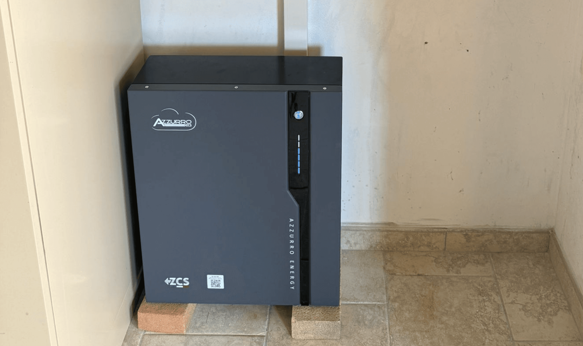 Foto numero 4 di Impianto da 3 kW ibrido con accumulo da 5 kWh
